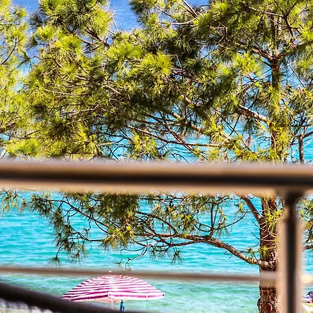 Hercules Sea View Bed & Breakfast Himare