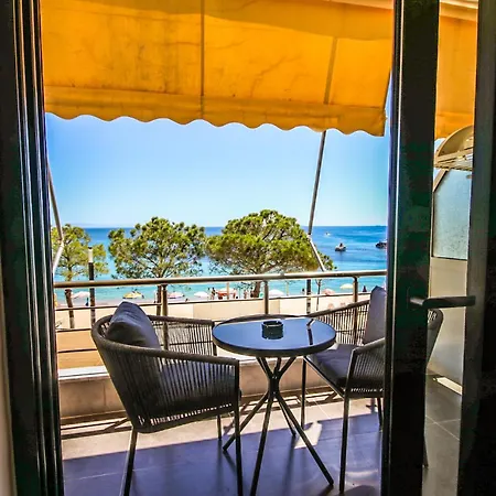 Bed & Breakfast Hercules Sea View 4*