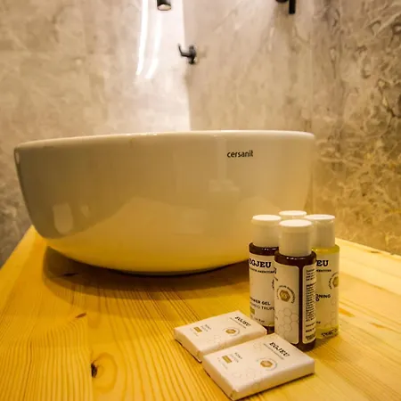 Hercules Sea View 4* Himara