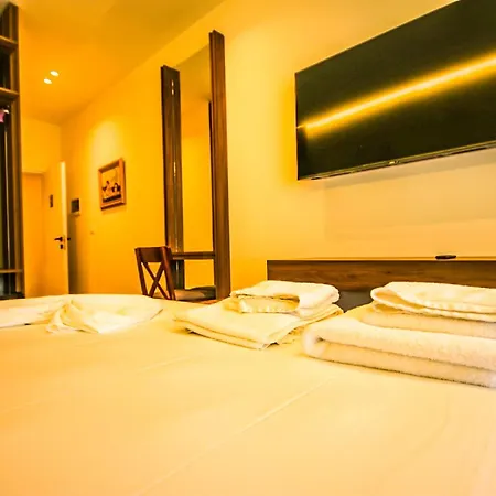 Hercules Sea View Bed & Breakfast