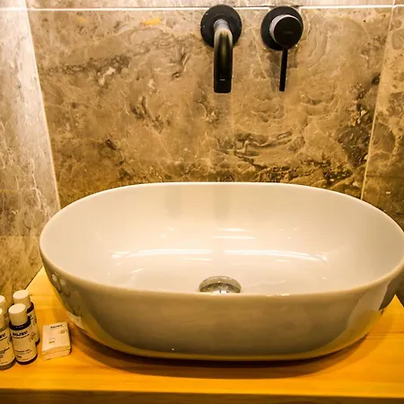 Alojamento de Acomodação e Pequeno-almoço Hercules Sea View