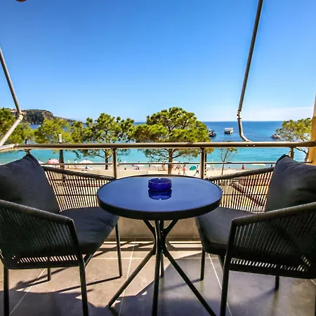 Alojamento de Acomodação e Pequeno-almoço Hercules Sea View