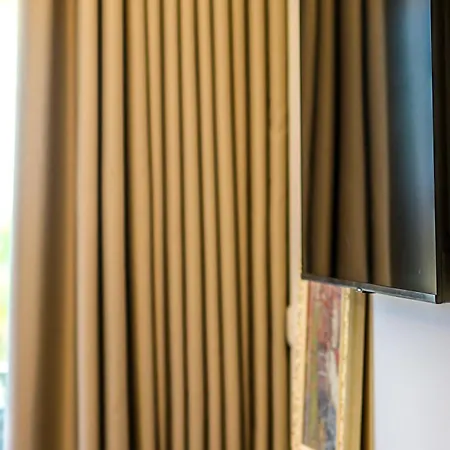 Alojamento de Acomodação e Pequeno-almoço Hercules Sea View Himare