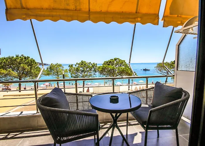 Hercules Sea View 4*